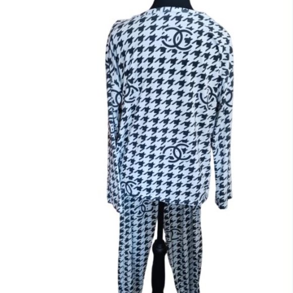 Womens Black and White 2 piece Pajama Lounging Set - Picture 2 of 8